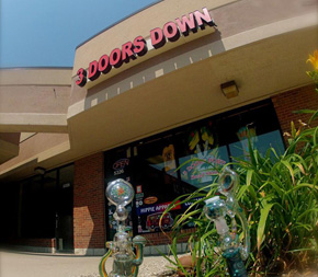 Head Shop | Waterford, MI | 3 Doors Down Head Shop | 248-618-3554	